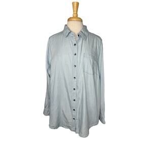 TORRID Pocket Button Down Shirt Soft Tencel Light Wash Size 1 1X Womens 16787047